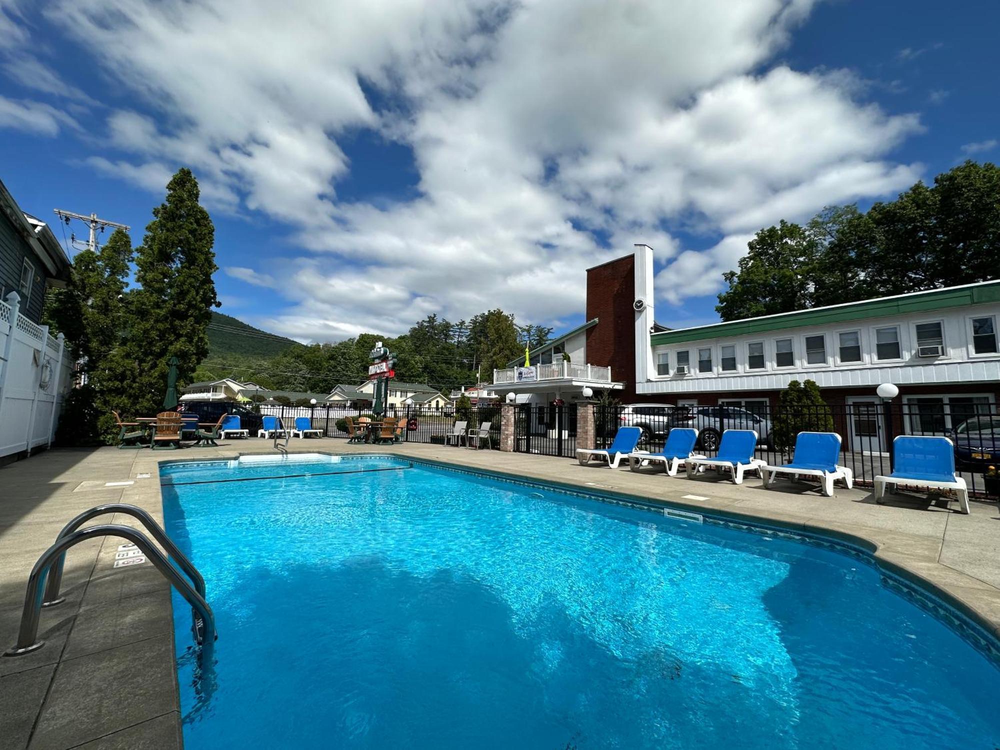 O'Sullivan'S Motel Lake George Exterior photo