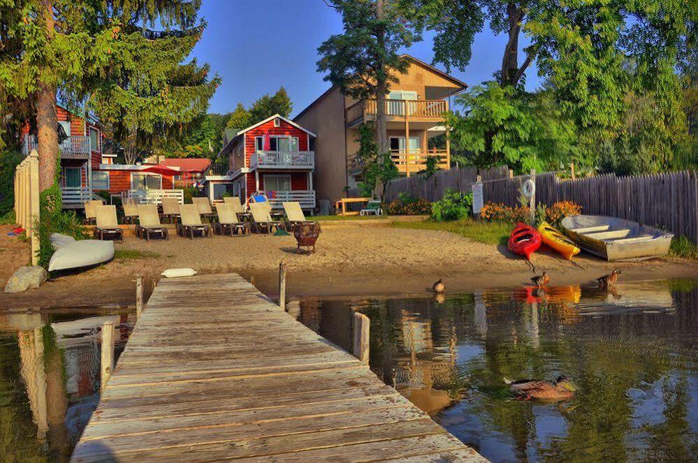 O'Sullivan'S Motel Lake George Exterior photo